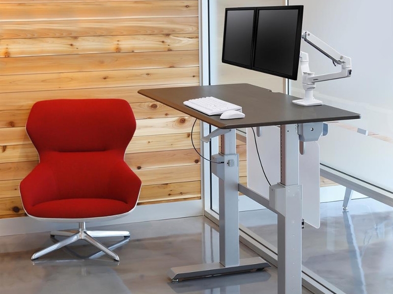 Ergotron WorkFit-DL 48 mobiler Steh-Sitz-Arbeitsplatz schwarz (24-567-F03) Anwendungsbild