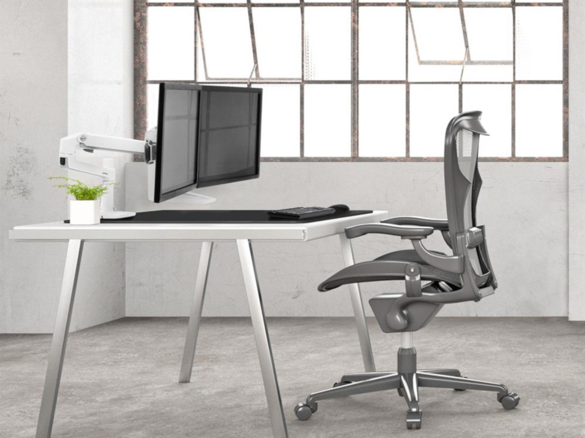 Ergotron LX Dual Tisch Monitorhalterung für USM Tisch, weiß (46-490-217) Anwendungsbeispiel Office Ergotron LX Dual Tisch Monitorhalterung für USM Tisch, weiß (46-490-217) Anwendungsbeispiel Office
