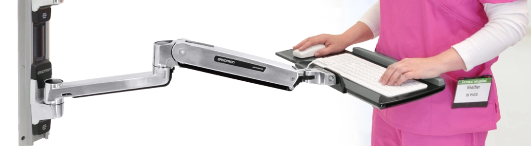 Ergotron Wandsystem Arbeitsplatz, platzsparende Monitorhalterung