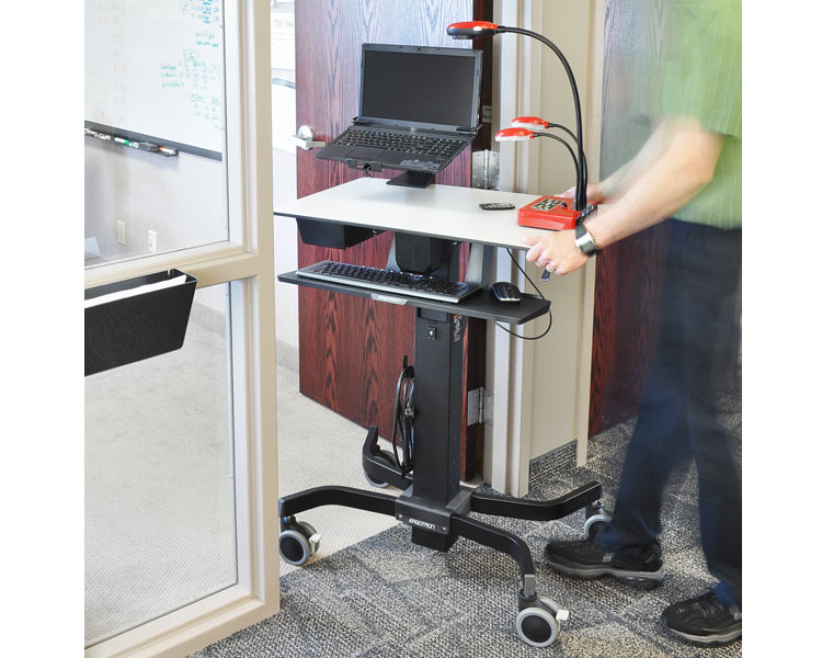 Ergotron TeachWell Steh Sitz Tisch mit Ablage und Rollen (24-220-055), Anwendung Ergotron TeachWell Steh Sitz Tisch mit Ablage und Rollen (24-220-055), Anwendung