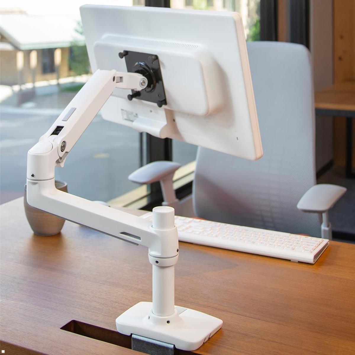 Ergotron LX Arm Monitor Tischhalterung für USM Tische (46-491-217), Anwendungsbeispiel Ergotron LX Arm Monitor Tischhalterung für USM Tische (46-491-217), Anwendungsbeispiel