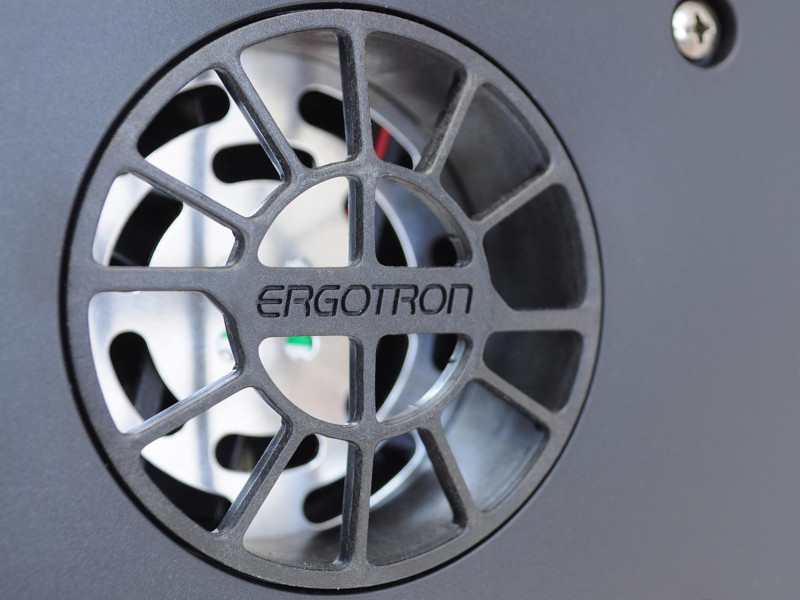 Ergotron Multi Ladestation für bis zu 16 Apple iPads (DM16-1004-2) Ventilator