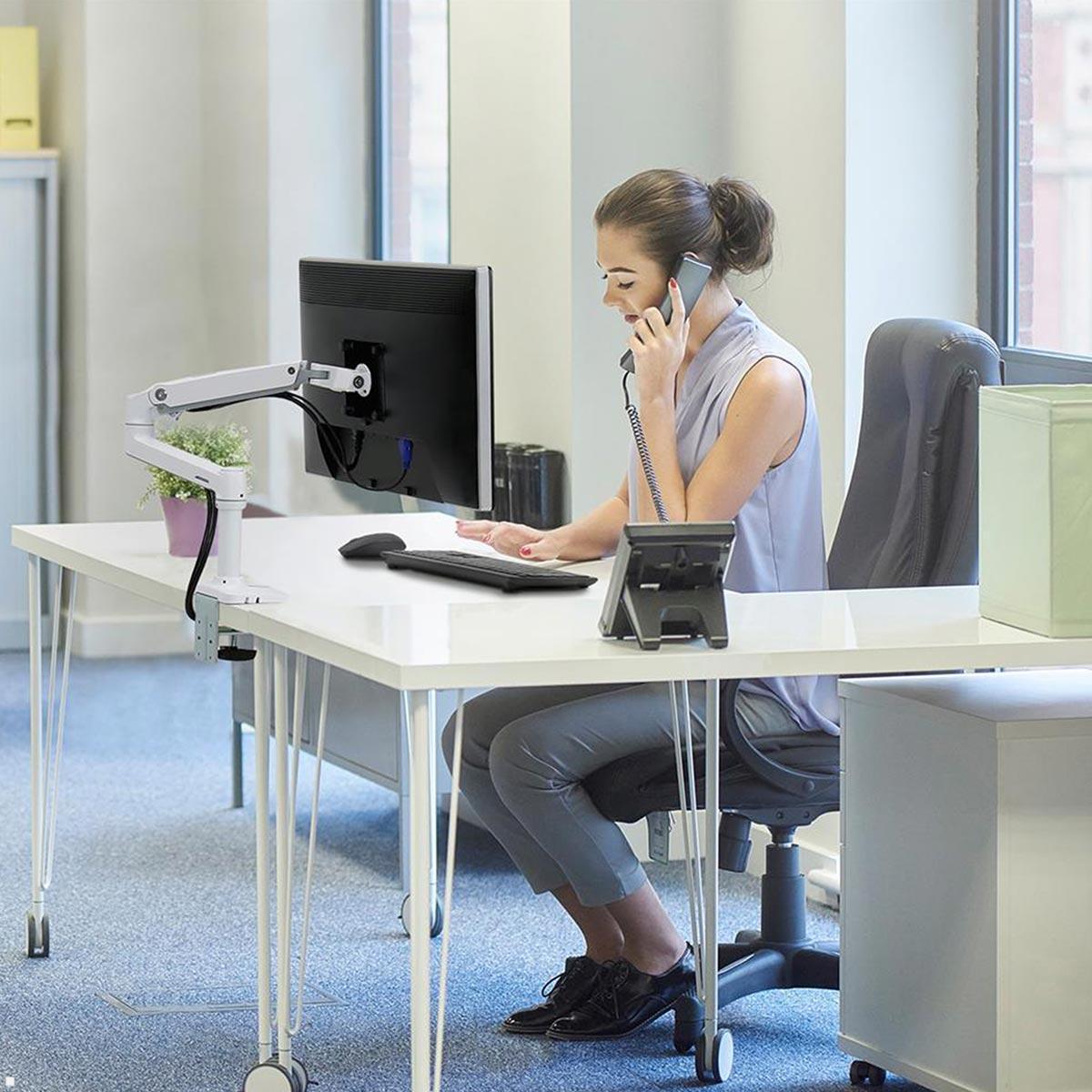 Ergotron LX Arm Monitor Tischhalterung für USM Tische (46-491-217), Anwendung Office Ergotron LX Arm Monitor Tischhalterung für USM Tische (46-491-217), Anwendung Office